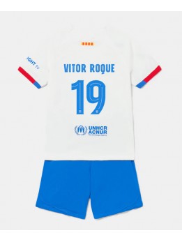 Otroški Nogometna dresi replika Barcelona Vitor Roque #19 Gostujoči 2023-24 Kratek rokav (+ hlače)